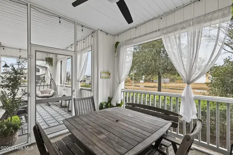 100 Gateway Condos Drive Surf City NC 28445