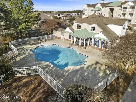 100 Gateway Condos Drive Surf City NC 28445