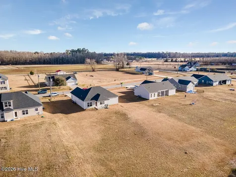107 Adams Landing Way Maysville NC 28555