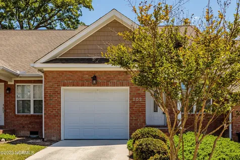 202 Clover Court Aberdeen NC 28315