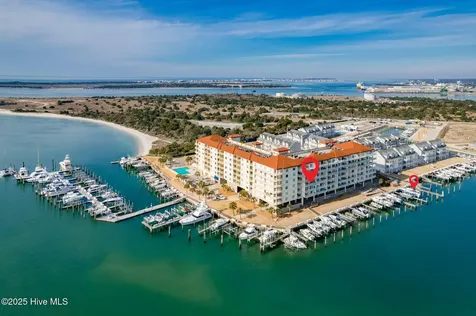 100 Olde Towne Yacht Club Drive Beaufort NC 28516