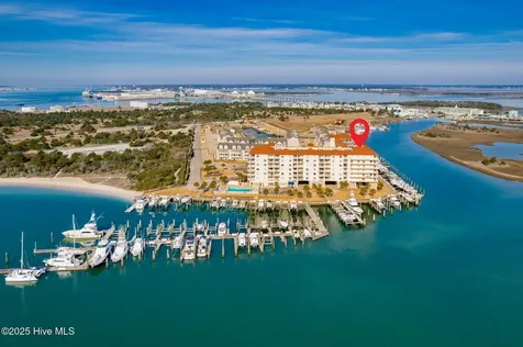100 Olde Towne Yacht Club Drive Beaufort NC 28516