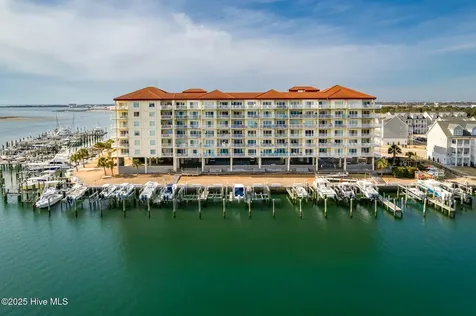 100 Olde Towne Yacht Club Drive Beaufort NC 28516