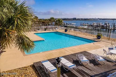 100 Olde Towne Yacht Club Drive Beaufort NC 28516