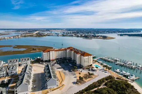 100 Olde Towne Yacht Club Drive Beaufort NC 28516