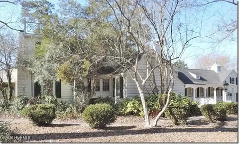2856A Forest Hills Loop SW Wilson NC 27893