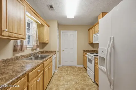 1481 E Boiling Spring Road Southport NC 28461