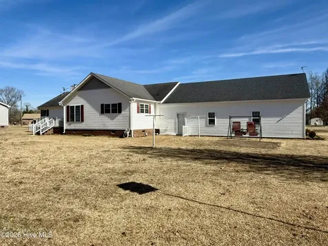 1045 Mascot Lane Williamston NC 27892