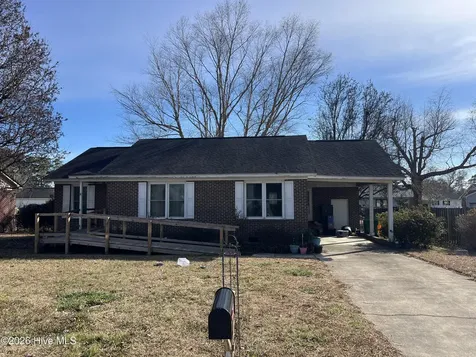 1310 E 11th Street Lumberton NC 28358