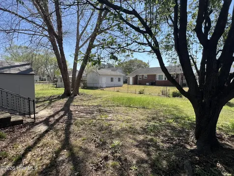 1310 E 11th Street Lumberton NC 28358