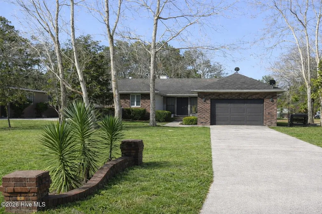 4 Sandtrap Drive Shallotte NC 28470