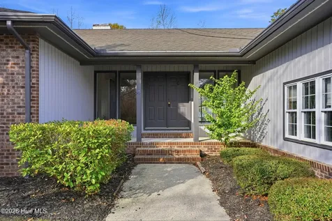 4 Sandtrap Drive Shallotte NC 28470