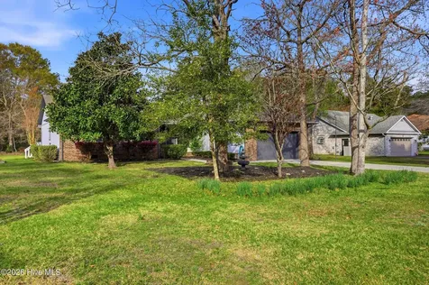 4 Sandtrap Drive Shallotte NC 28470