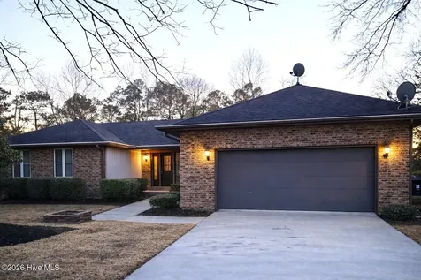 4 Sandtrap Drive Shallotte NC 28470