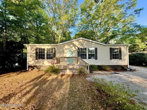 407 Maple Street SW Shallotte NC 28470