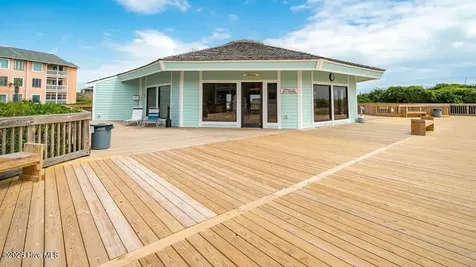 9201 Coast Guard Road Emerald Isle NC 28594