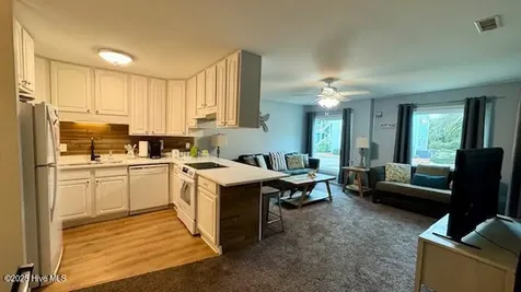 9201 Coast Guard Road Emerald Isle NC 28594