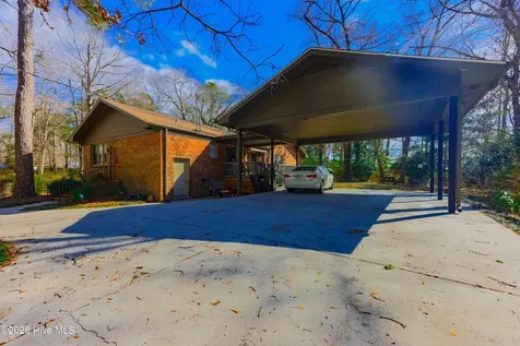 163 Washington Circle Wallace NC 28466