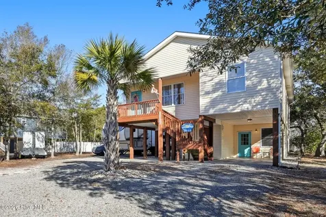 140 NE 18th Street Oak Island NC 28465