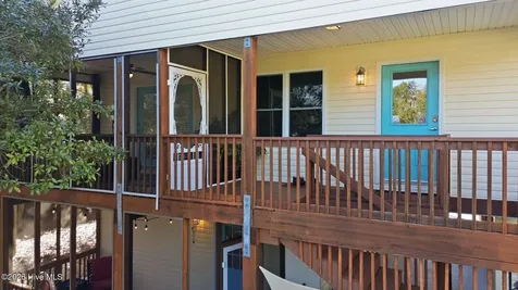 140 NE 18th Street Oak Island NC 28465