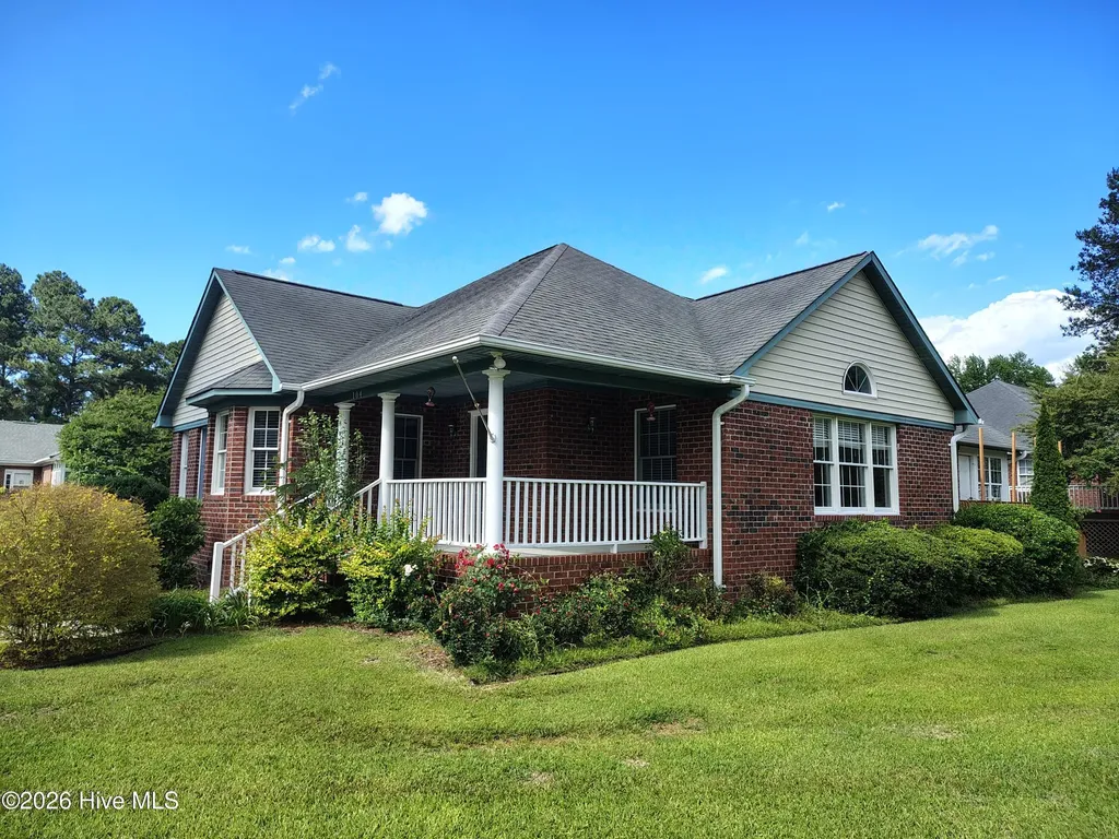 104 Boleyn Loop New Bern NC 28562