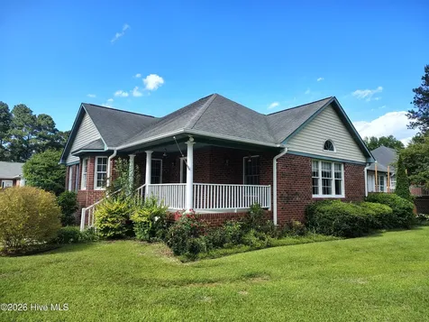 104 Boleyn Loop New Bern NC 28562