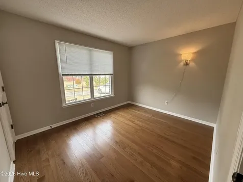 104 Boleyn Loop New Bern NC 28562
