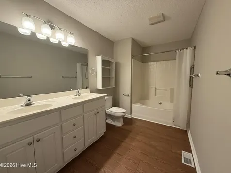 104 Boleyn Loop New Bern NC 28562