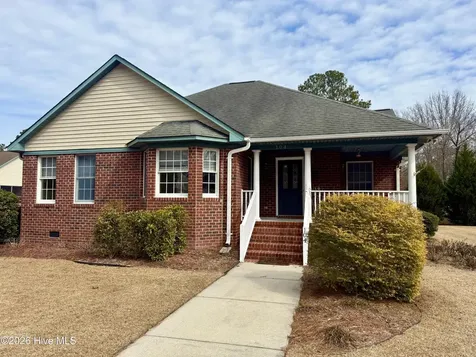 104 Boleyn Loop New Bern NC 28562