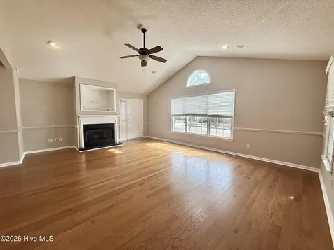 104 Boleyn Loop New Bern NC 28562