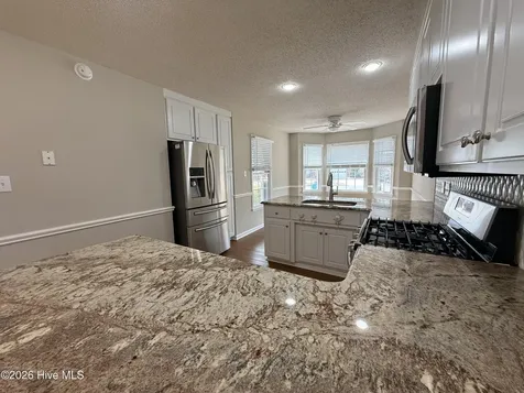 104 Boleyn Loop New Bern NC 28562
