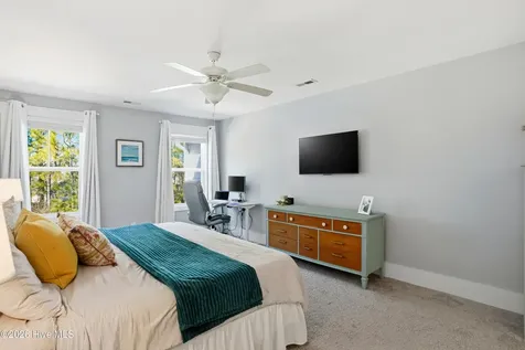 7405 Springwater Drive Wilmington NC 28411