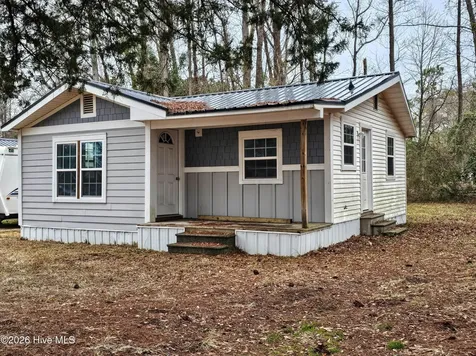 410 Devane Street Wallace NC 28466