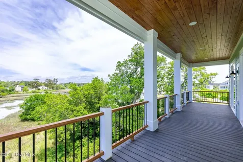 1827 Olde Farm Road Morehead City NC 28557