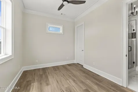 1827 Olde Farm Road Morehead City NC 28557