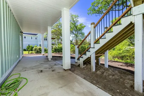 1827 Olde Farm Road Morehead City NC 28557