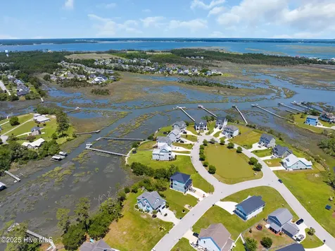 1827 Olde Farm Road Morehead City NC 28557