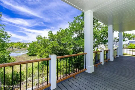 1827 Olde Farm Road Morehead City NC 28557