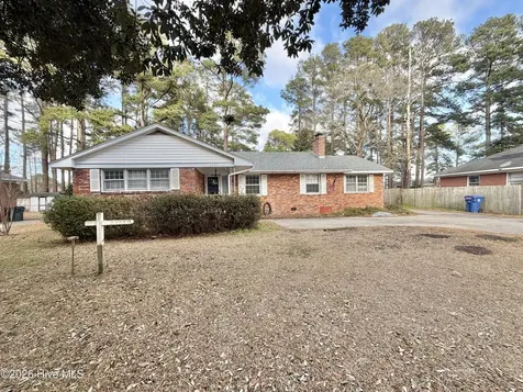 2205 Carey Road Kinston NC 28504