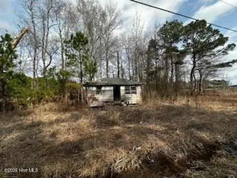 362 Sandy Cross Road Belvidere NC 27919