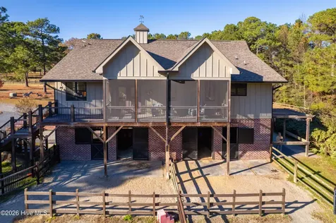 150 Good Barn Road Vass NC 28394