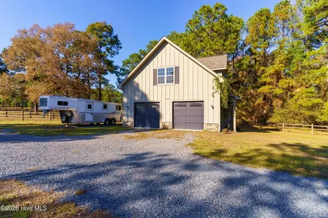 150 Good Barn Road Vass NC 28394