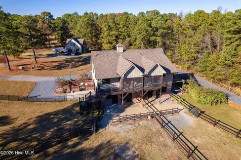 150 Good Barn Road Vass NC 28394