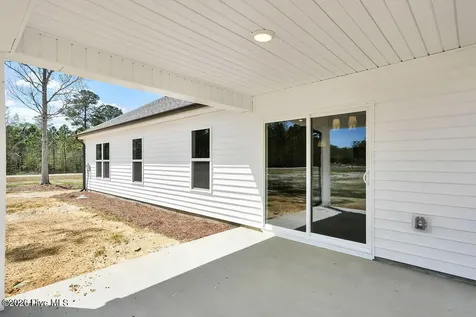 302 Riva Ridge Burgaw NC 28425