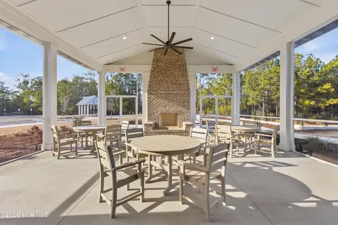536 Glitter Bay Loop Shallotte NC 28470