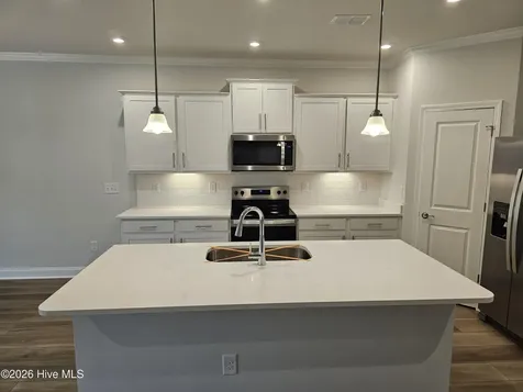 536 Glitter Bay Loop Shallotte NC 28470