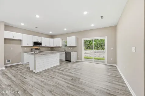 2624 Fountaintown Road Chinquapin NC 28521