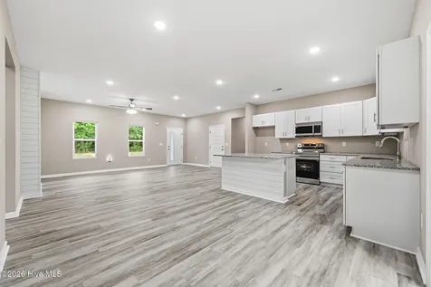 2624 Fountaintown Road Chinquapin NC 28521