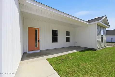 2624 Fountaintown Road Chinquapin NC 28521