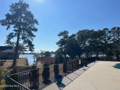 2 Bald Head Island Court S Oriental NC 28571